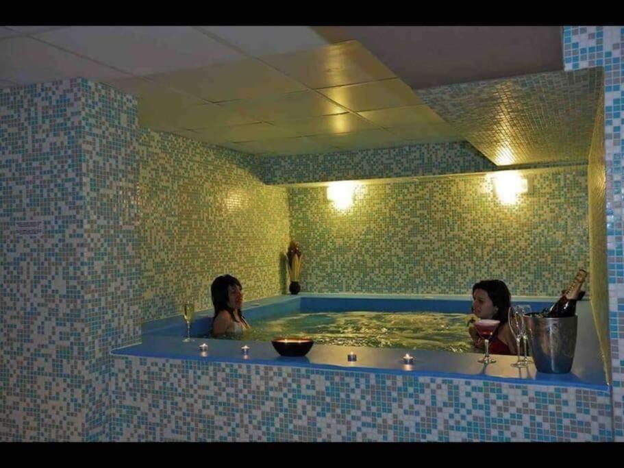 Luxury Apartment In Belvedere Club Hotel 반스코 외부 사진