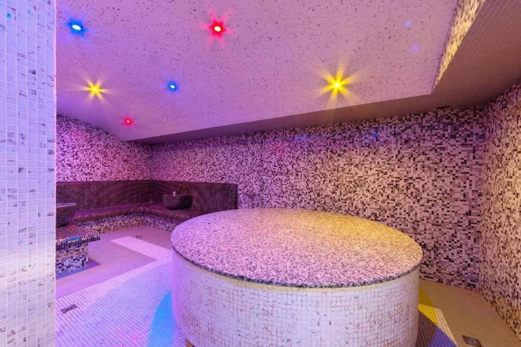 Luxury Apartment In Belvedere Club Hotel 반스코 외부 사진